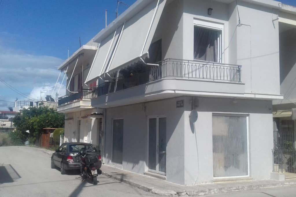 דירות פאטרה Paris House 1 מראה חיצוני תמונה